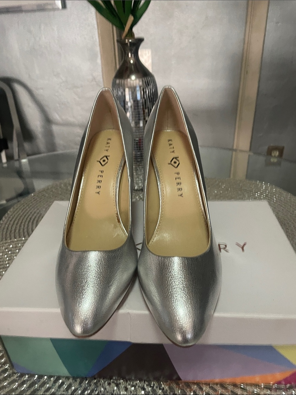 Katy Perry Collections Metallic Silver Rounded Pointed Pumps size 9.6 EUC